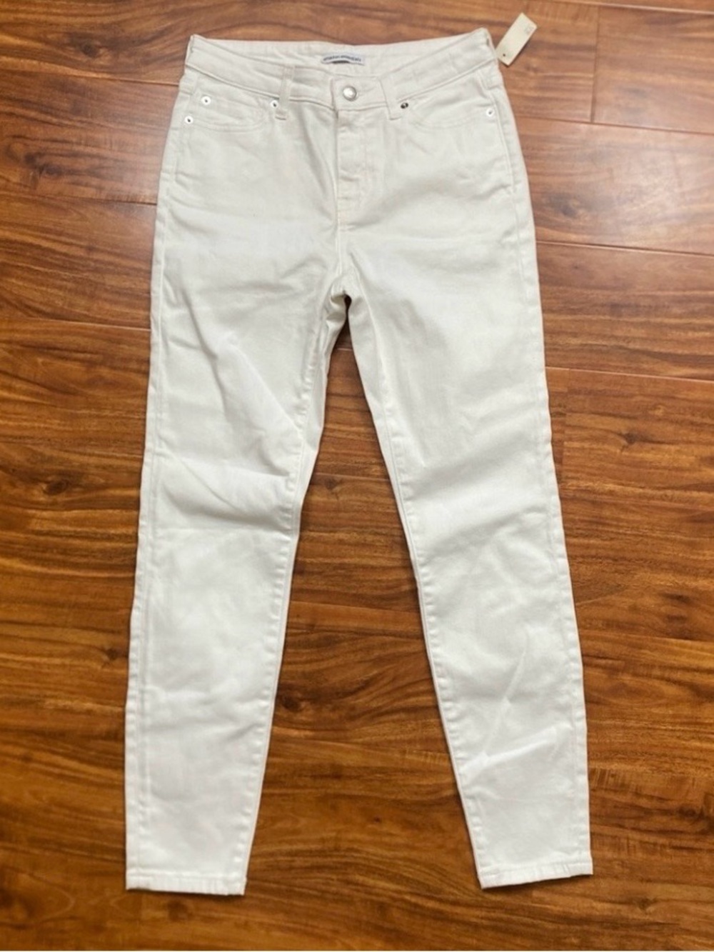 NWT New Amazon Essentials Women White Skinny Jeans 4P Casual Classic Minimalist